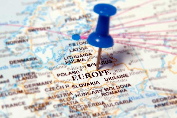 大宗商品综述：油价小幅下跌 黄金在5000美元附近波动 伦铜走低